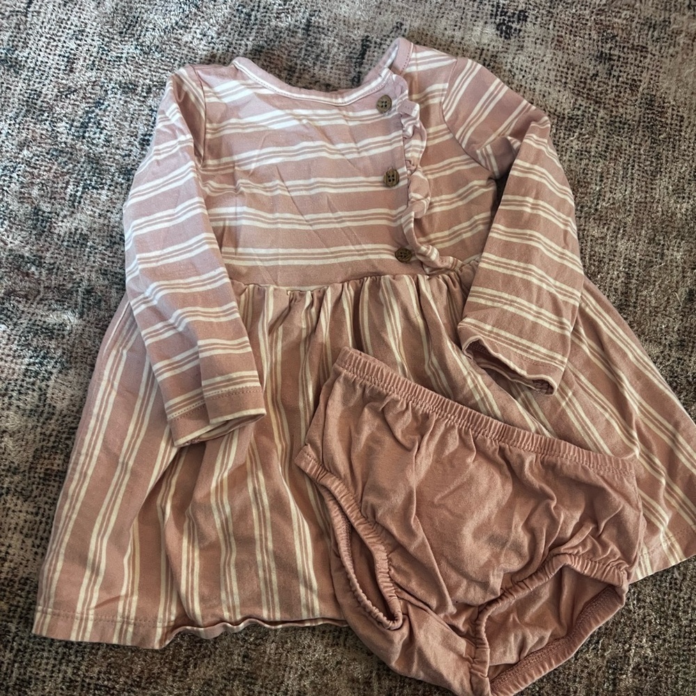 5/$20 Carter’s Pink Striped Baby Dress with Bloomers 12 Months